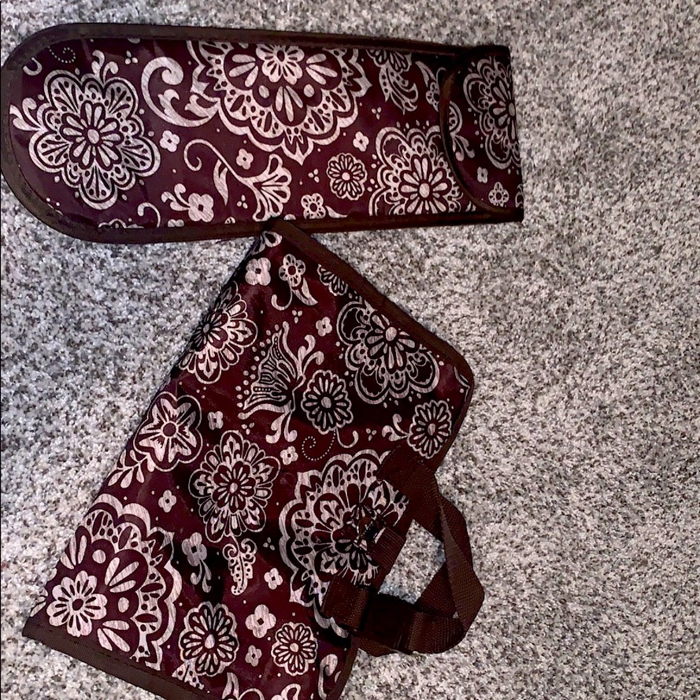 Thirty one set like new only used twice @